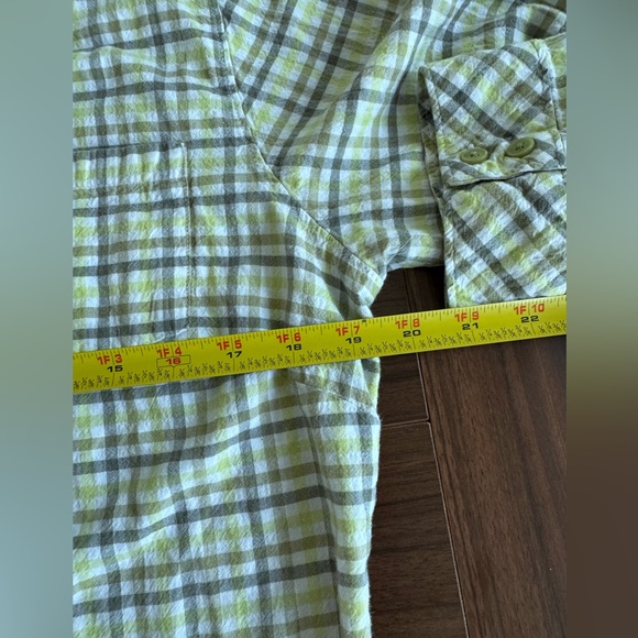 Columbia Sportswear Women's Plaid Button-Down Shirt size L - Picture 7 of 7